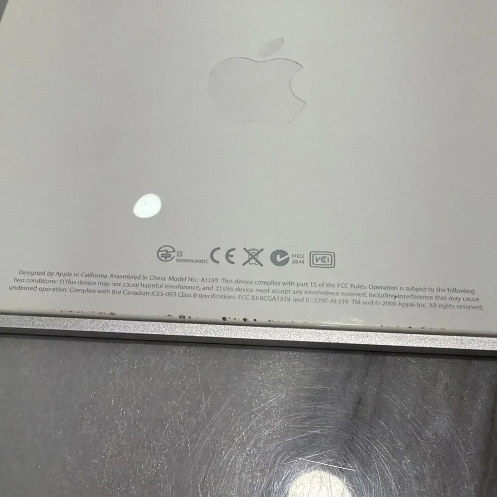 Genuine Apple Magic Trackpad 1st Gen Model A1339 Silver w/ Original Box & Manual